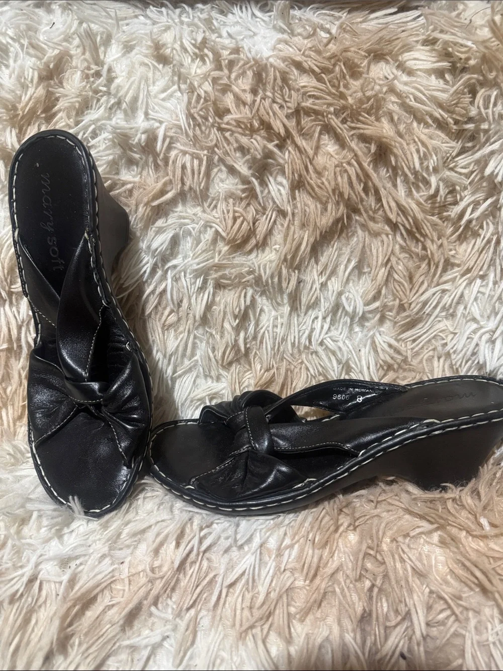 Women's Black Knotted Wedge Sandals - Picture 1 of 2